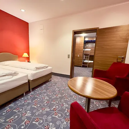 Ξενοδοχείο Prinzhotel Rothenburg 4*